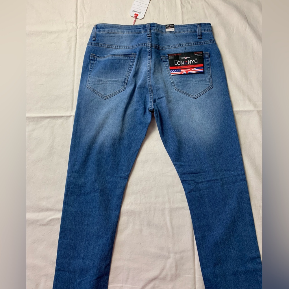 Lon Nyc Mens Jeans Soft Stretch Pants Blue Light Wash Size 34x32🖤 - Picture 2 of 3